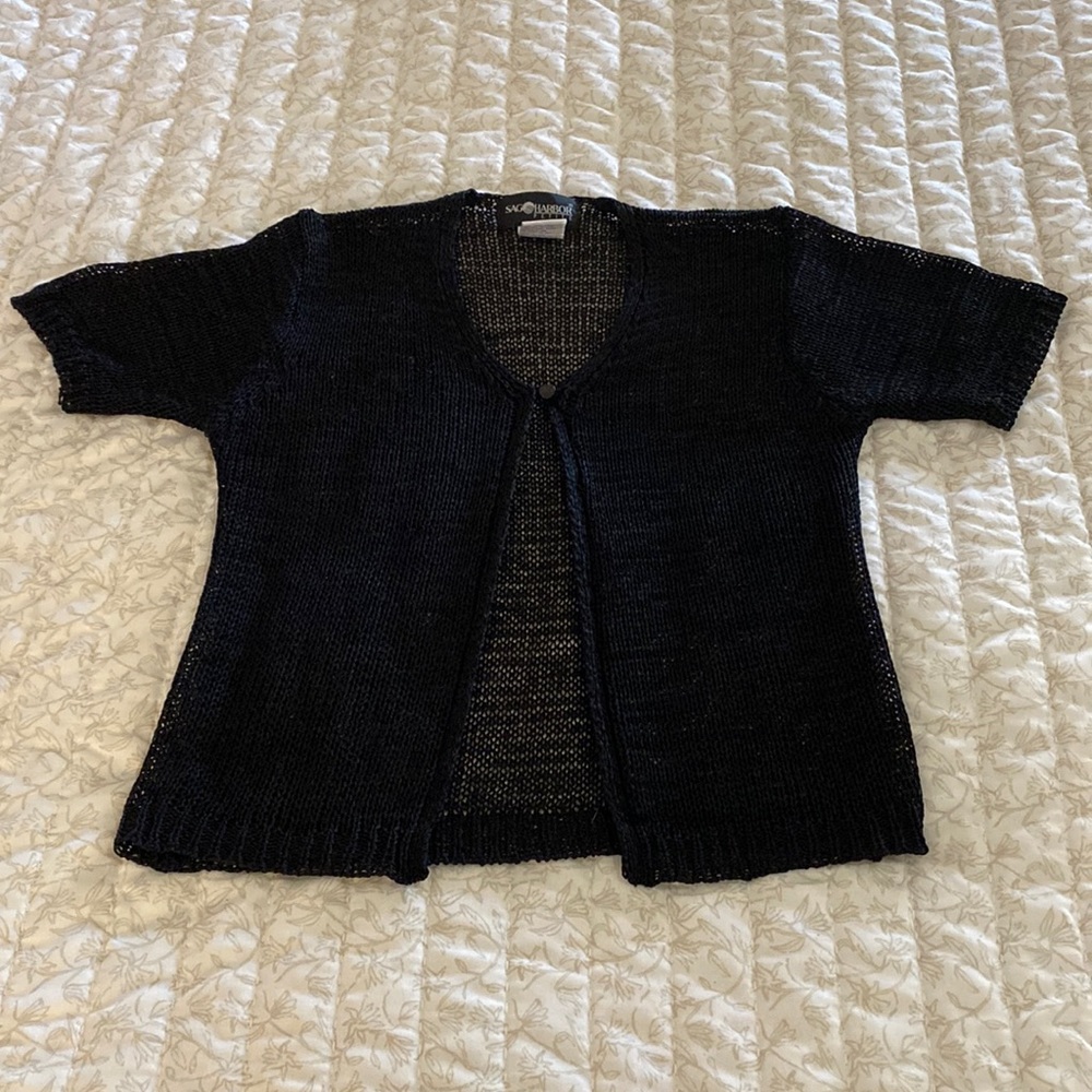 Crochet One Button Black Top
